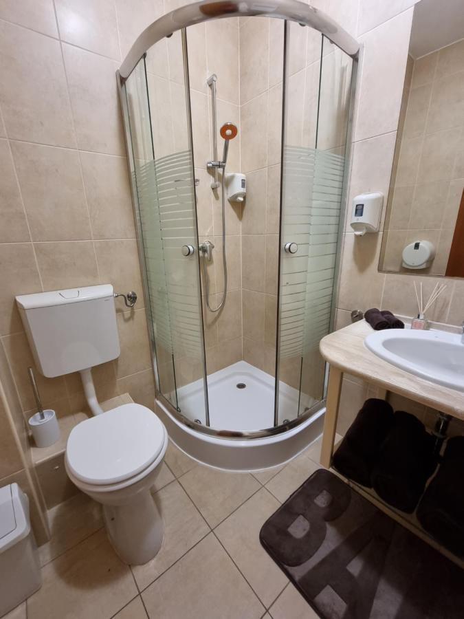 Appartement Relax Wellness Manzard Hajdúszoboszló Extérieur photo